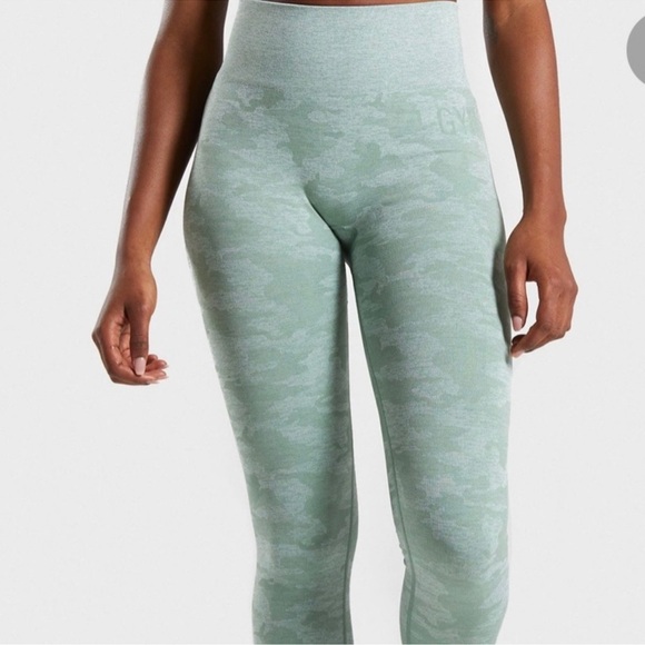 Gymshark Set Camo Seamless Leggings and Camo Adapt Bra sage green size S - Picture 4 of 16
